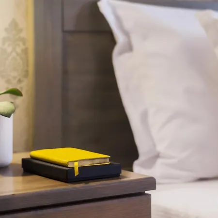 By Alexandra Hotel 3*